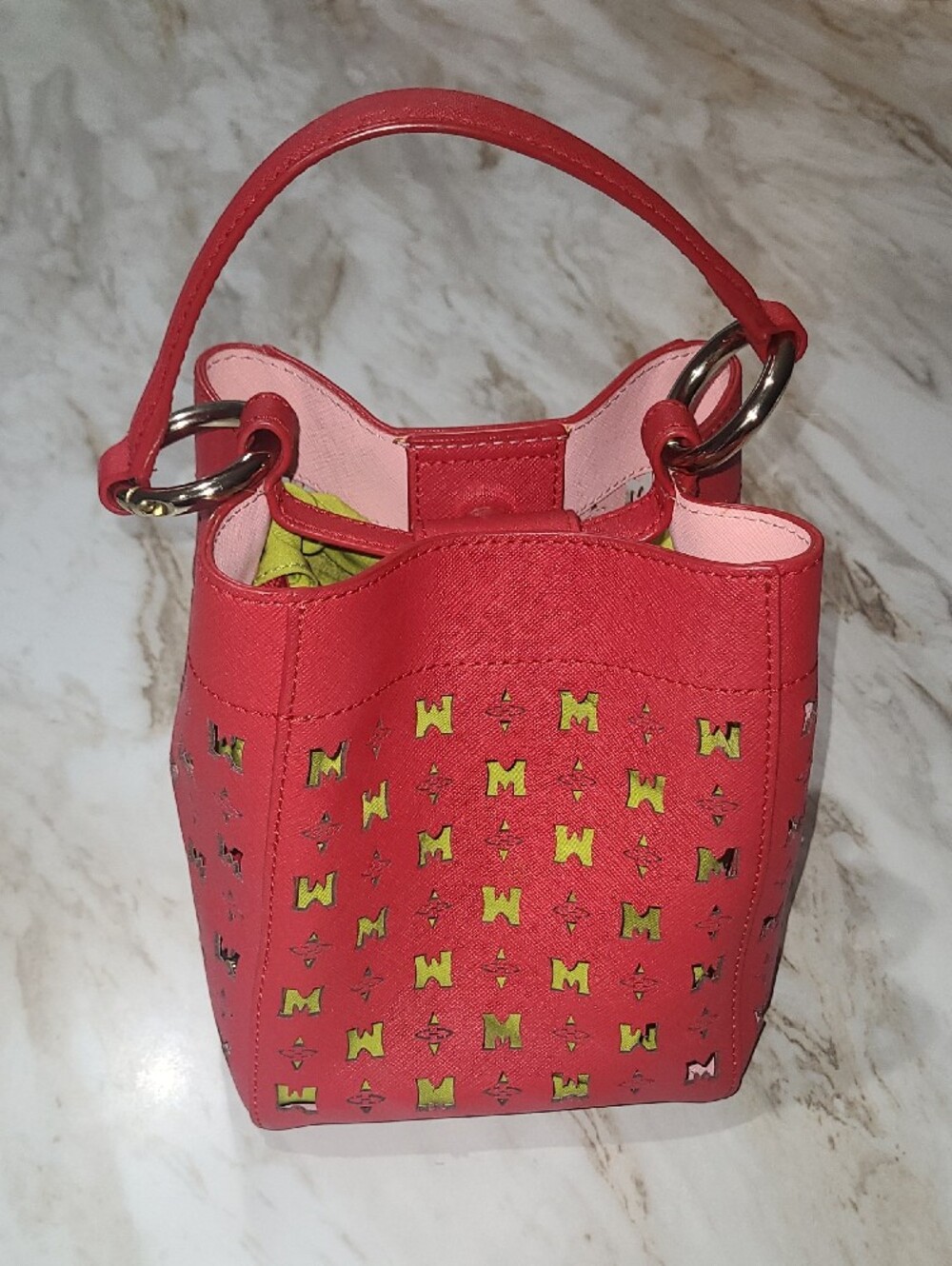 Metrocity Bucket Bag - Picture 10 of 13